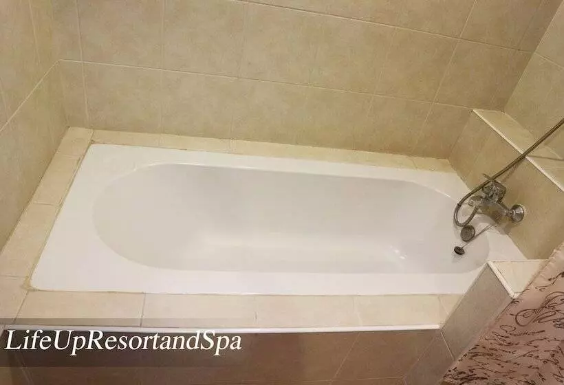 Hotel Life Up Resort And Spa