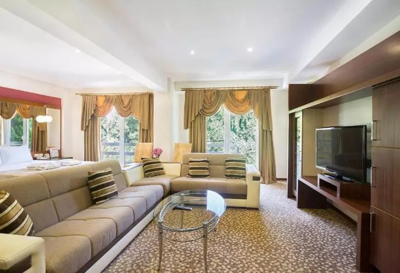 Отель Lycus River Thermal