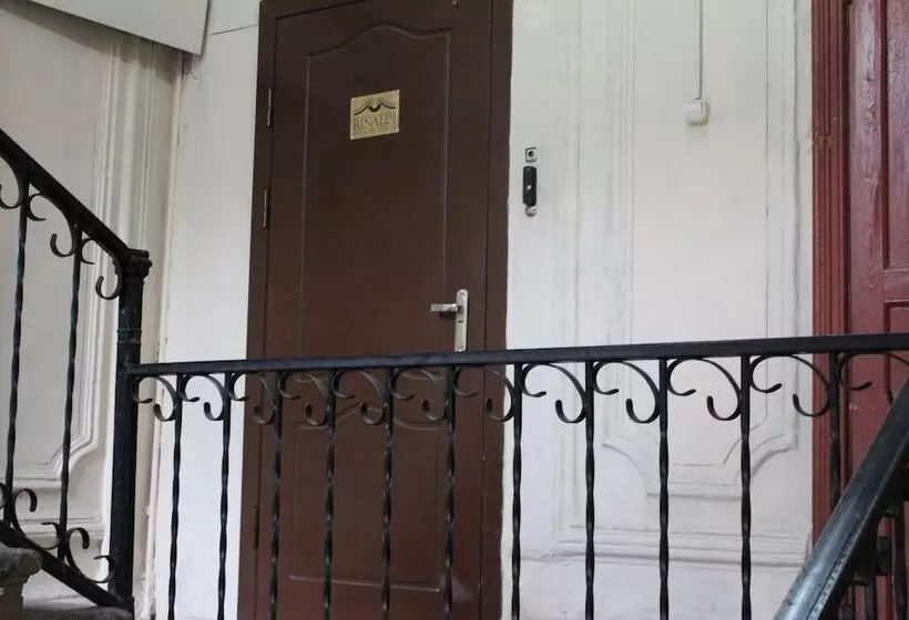 酒店 Rinaldi Premier