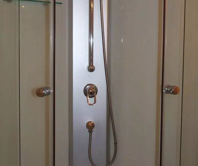 酒店 Rinaldi Premier