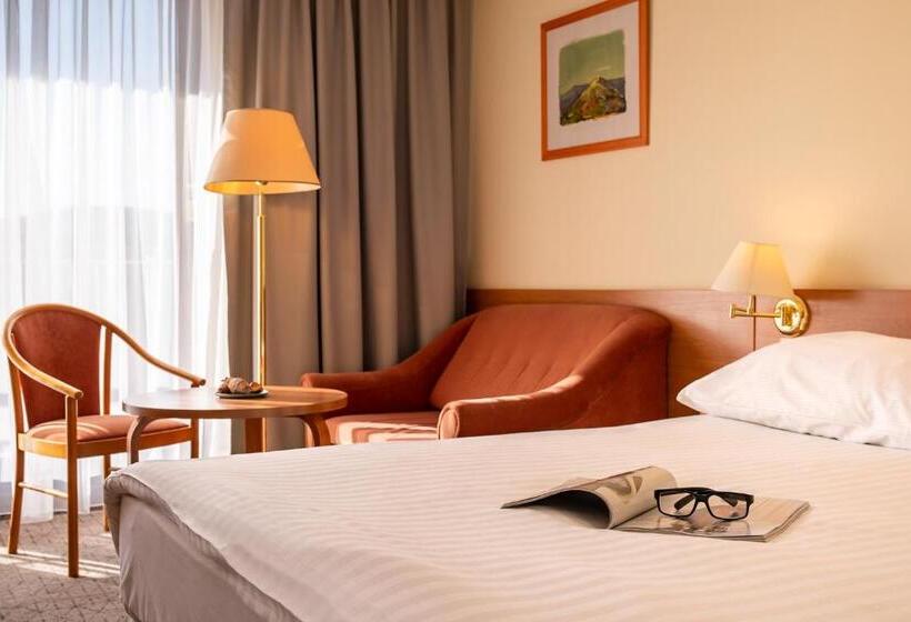 استراحتگاه Mercure Karpacz Skalny