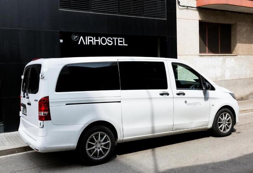 Airhostel Barcelona Airport 24h