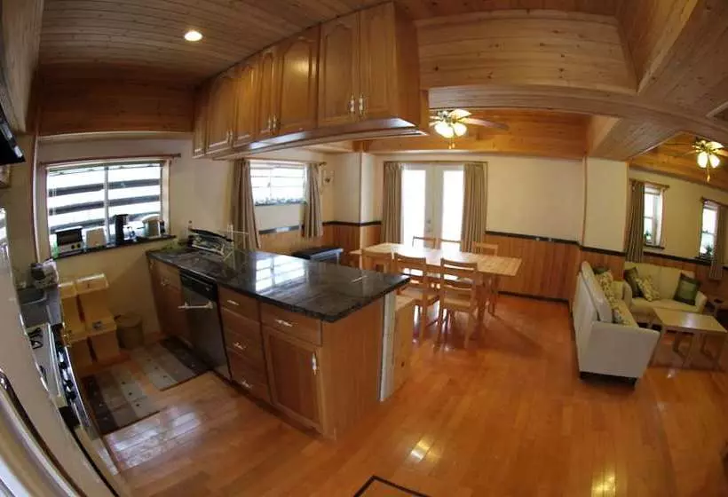Hotelli Hakuba Powder Cottages