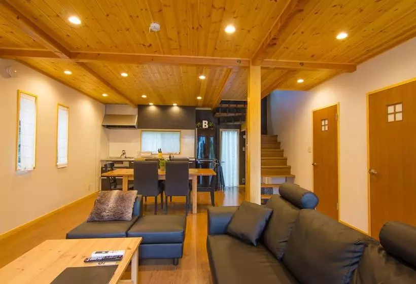 Hotelli Hakuba Powder Cottages