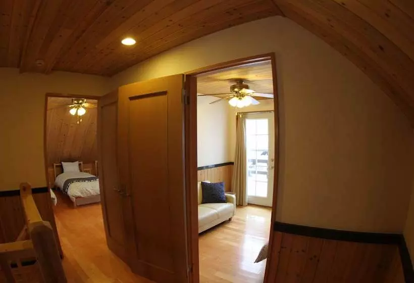 Hotelli Hakuba Powder Cottages