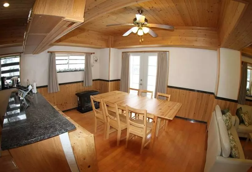 Hotelli Hakuba Powder Cottages