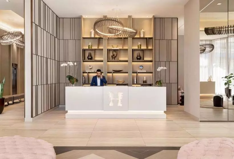 Hyde Beach House