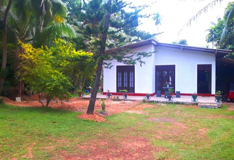 膳宿费 Nadee Villa Guest House