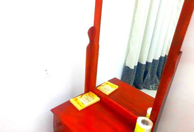 膳宿费 Nadee Villa Guest House