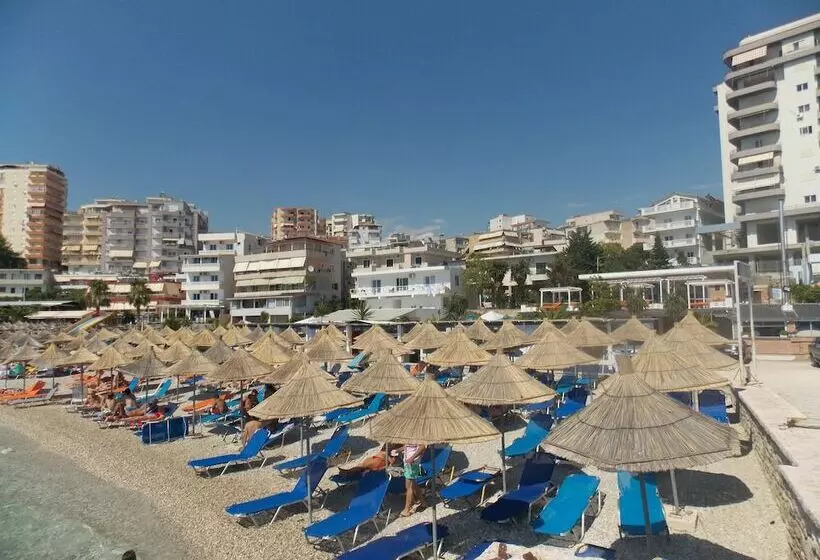 پانسیون Santa Paola Hotel   In Sarandë