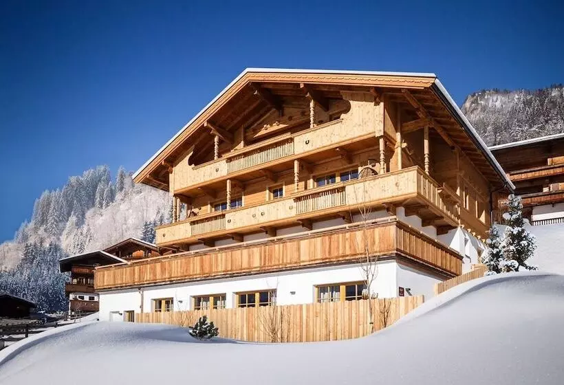 リゾートホテル Alpbach Lodge Chalet Superior