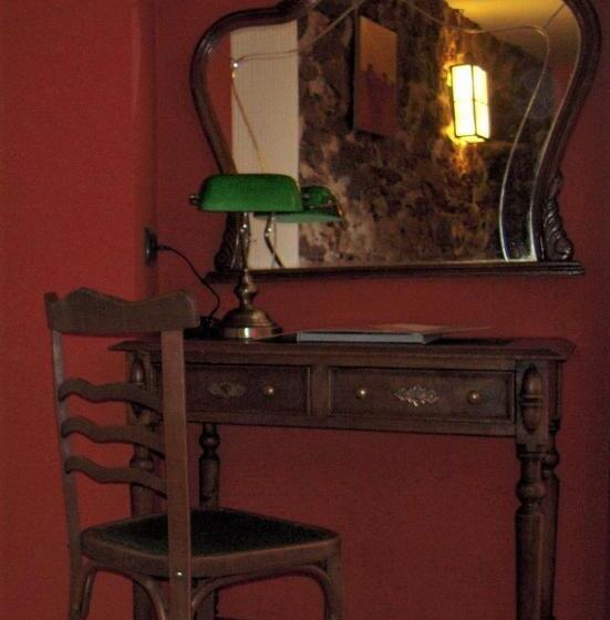 ユースホステル Posada Real La Vieja Chimenea Spa