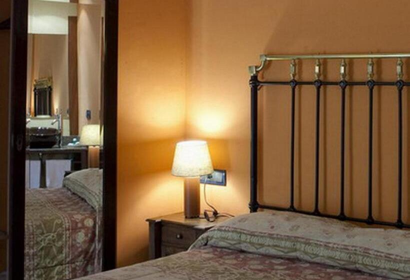 ユースホステル Posada Real La Vieja Chimenea Spa