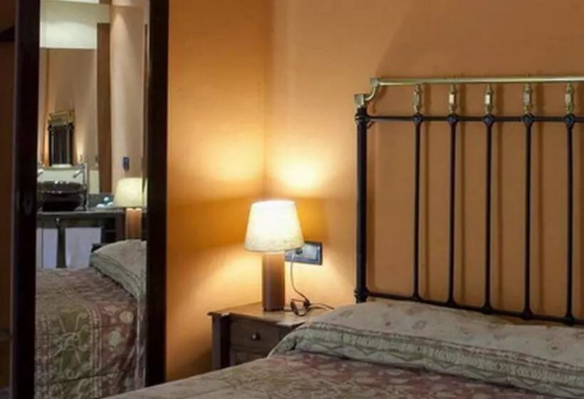 ユースホステル Posada Real La Vieja Chimenea Spa