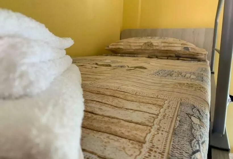 Aamiaismajoitus (B&B) Paradise Home