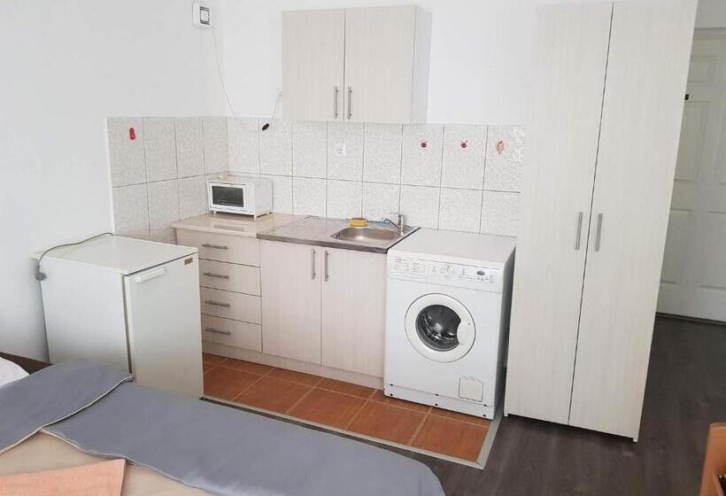 تختخواب و صبحانه Prenociste H2o