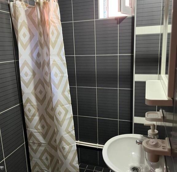 تختخواب و صبحانه Prenociste H2o