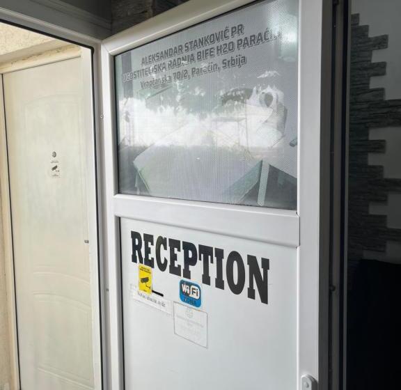 تختخواب و صبحانه Prenociste H2o