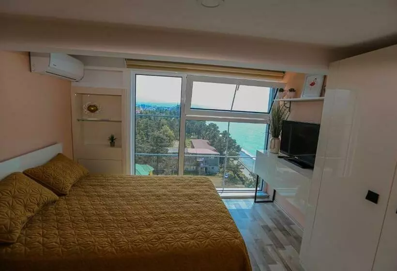 Black See Apartment