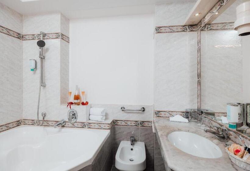 هتل Villa Bellevue Portoroz Portorose