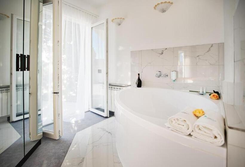 هتل Villa Bellevue Portoroz Portorose