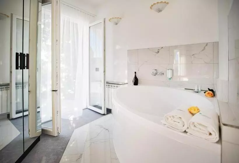 هتل Villa Bellevue Portoroz Portorose