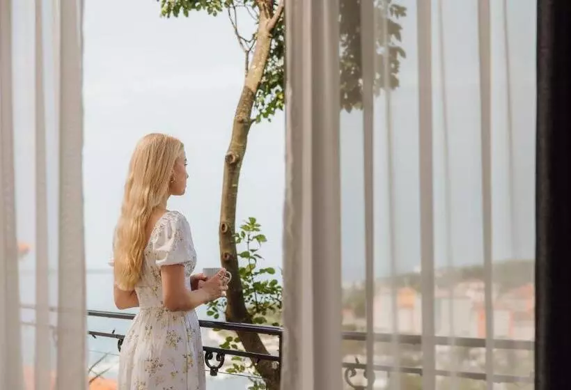 هتل Villa Bellevue Portoroz Portorose