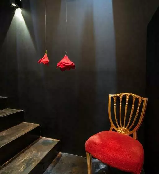 هتل Zrooms&suites Hostel Boutique