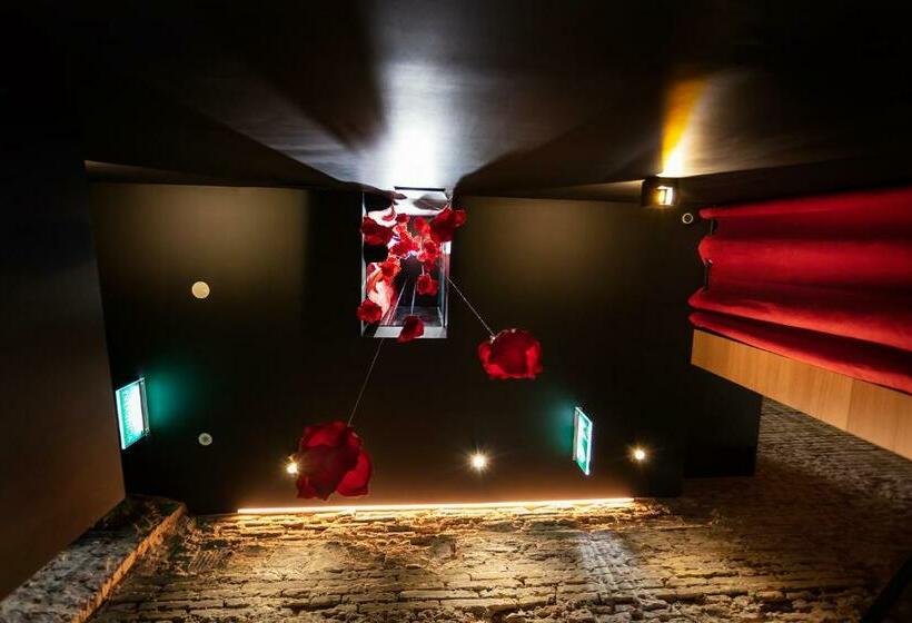 Отель Zrooms&suites Hostel Boutique