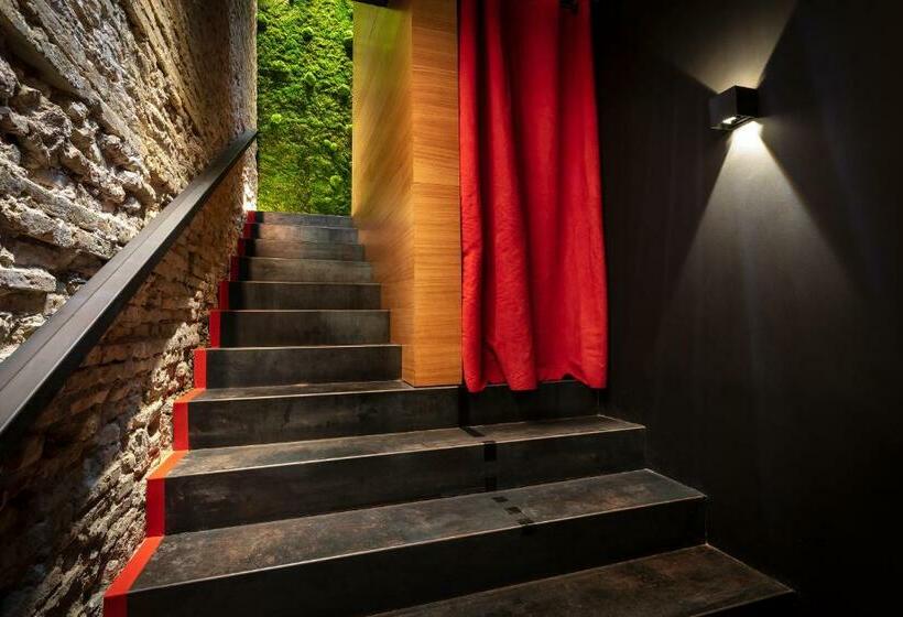 Отель Zrooms&suites Hostel Boutique