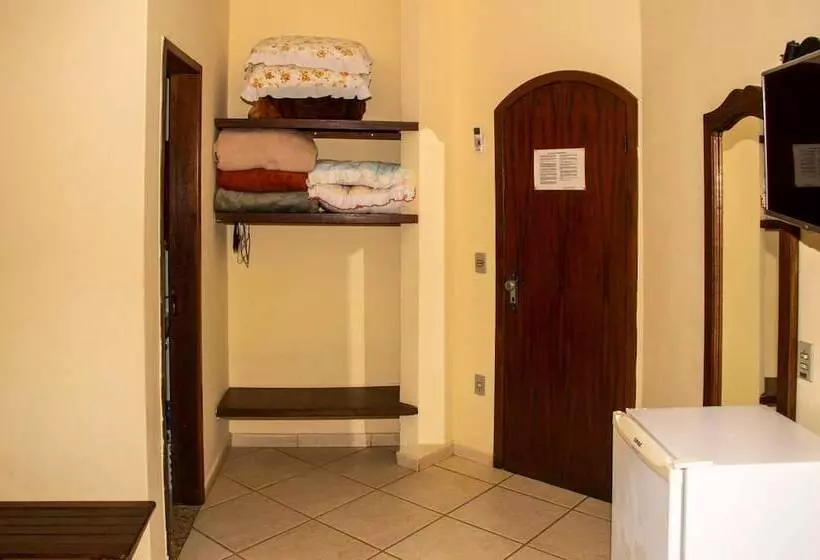 ペンション Pousada Martinez