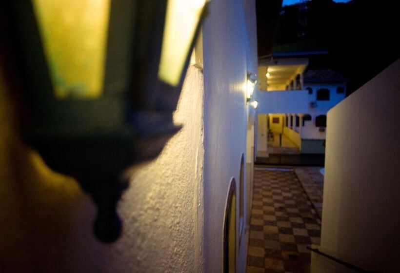 펜션 Pousada Martinez