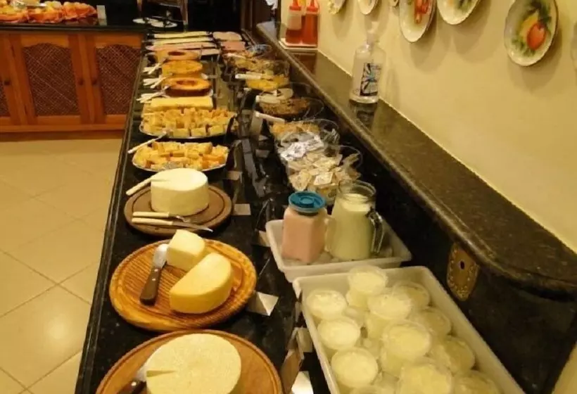 ペンション Pousada Martinez