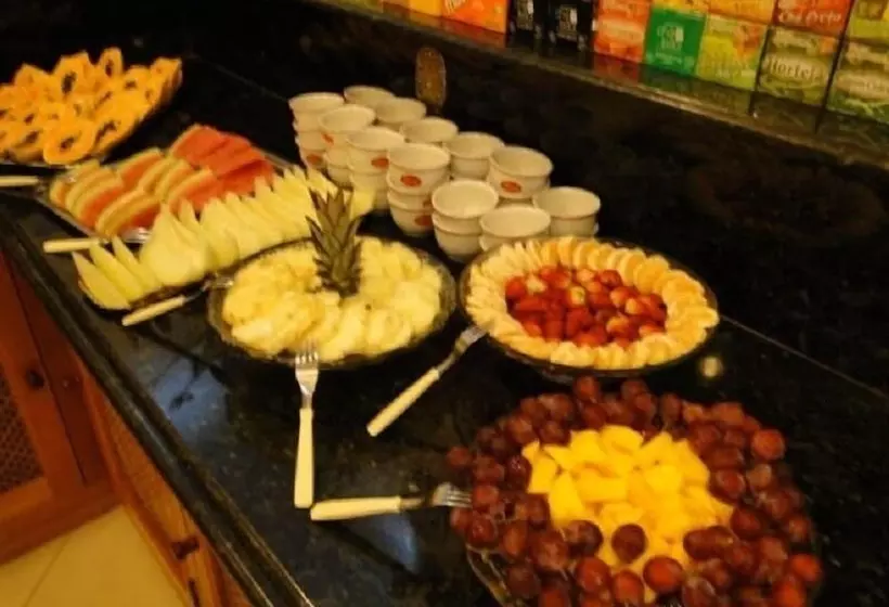 ペンション Pousada Martinez