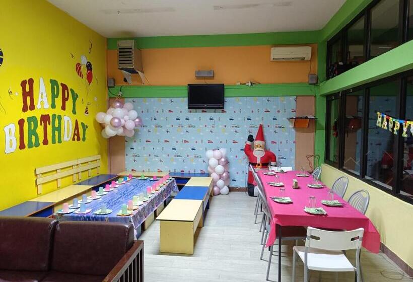 پانسیون Sunshine