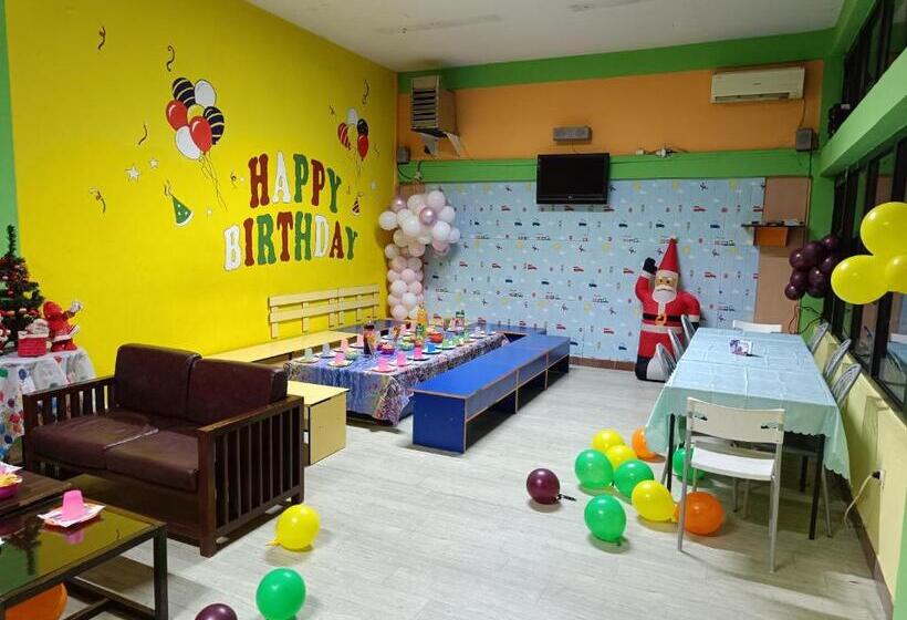 پانسیون Sunshine