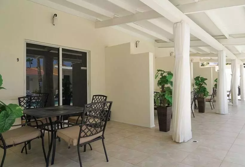 پانسیون Yoyita Suites Aruba