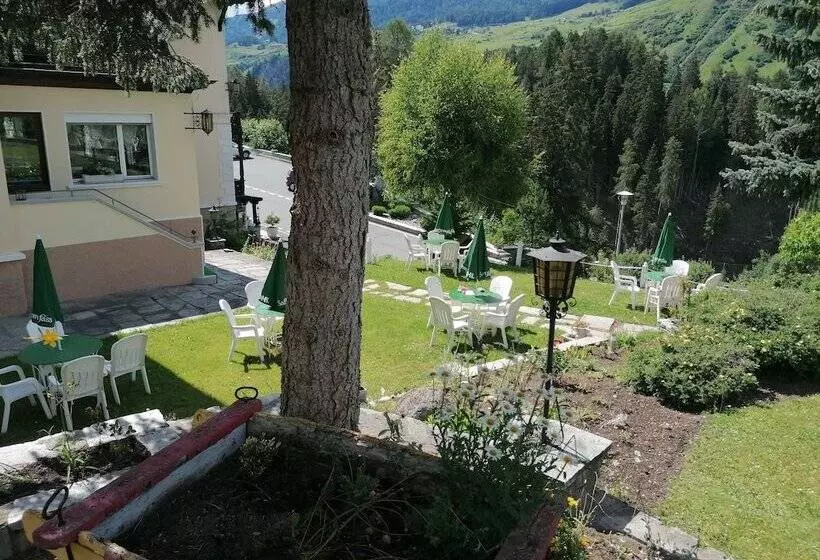 Garten & Golf Hotel Villa Maria