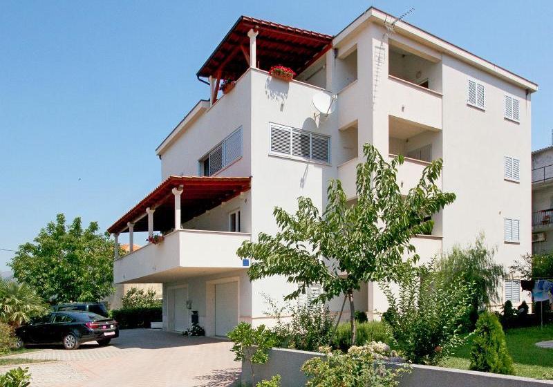 Hotel Apartments Elza