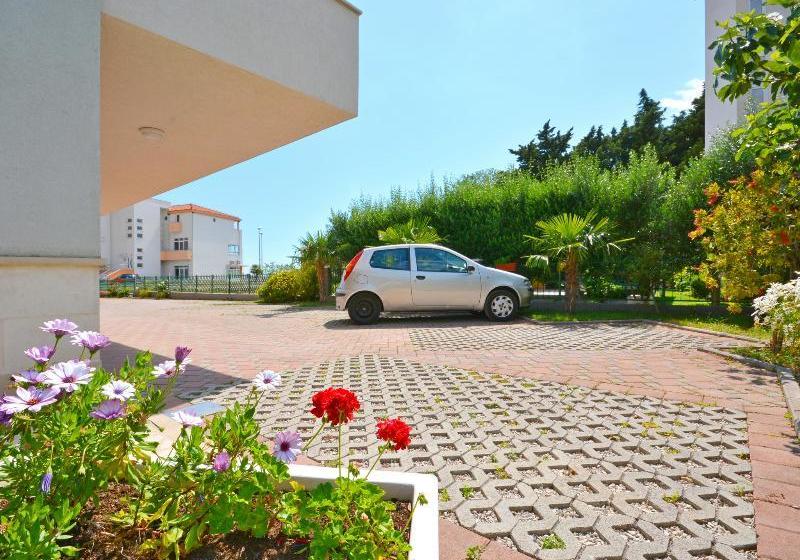 Hotel Apartments Elza