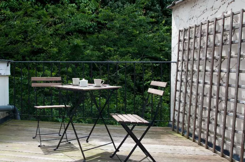 هتل Be&be Sablon 11