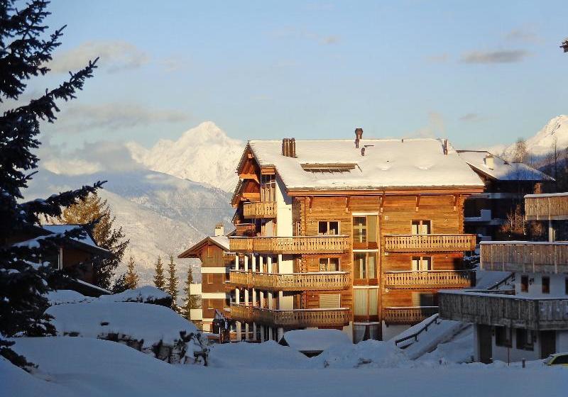 Hotell Les Cimes Blanches A Et B