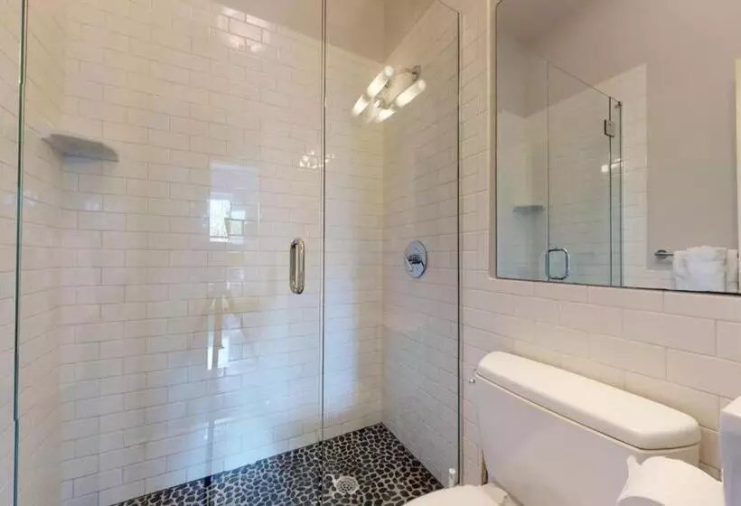 Stylish Downtown Studio In The Boston, C.ave #34
