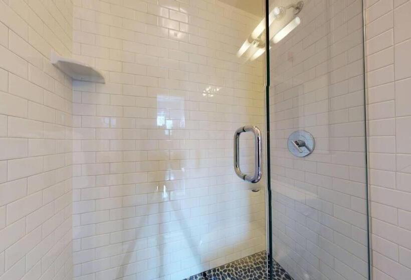 Stylish Downtown Studio In The Boston, C.ave #34