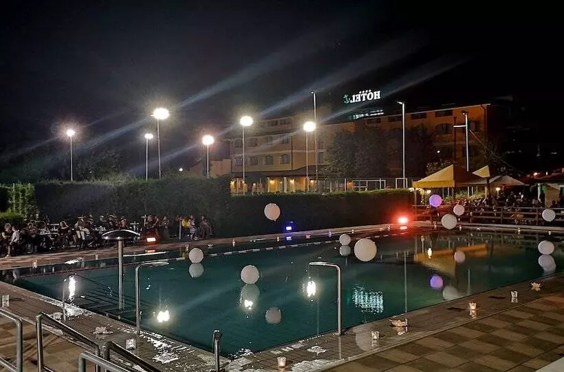 Отель Ancora Sport