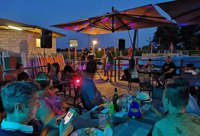 Отель Ancora Sport