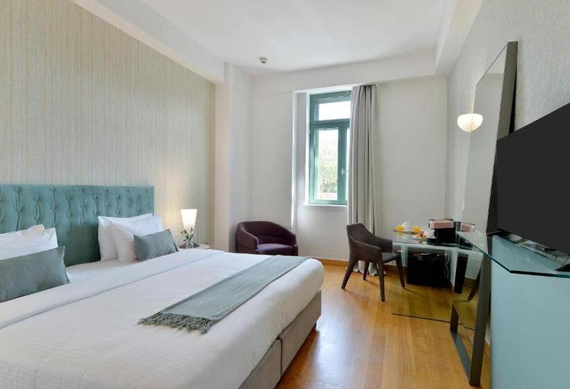 בית מלון כפרי Athenaeum Eridanus Luxury