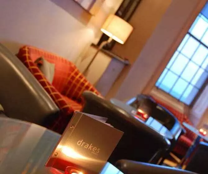호텔 Drakes