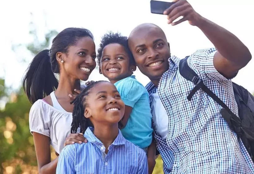 Отель Holiday Inn & Suites Oakville At Bronte, An Ihg