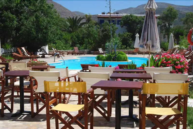 酒店 Lakki Village